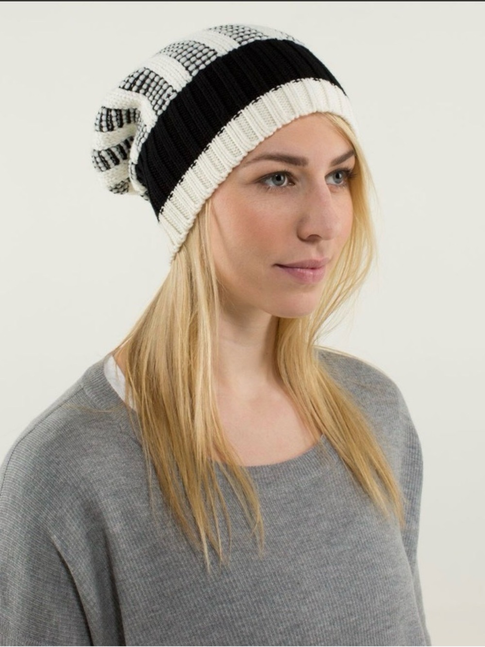 Lululemon Merino Wool Keepin' It Cozy Toque
Angel Wing / Black